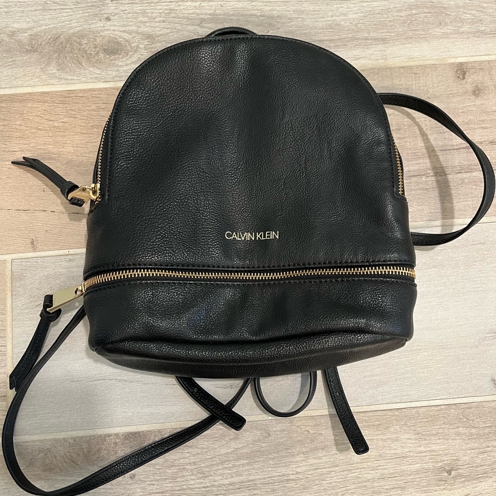 Calvin Klein Black Sleek Backpack for Everyday Use